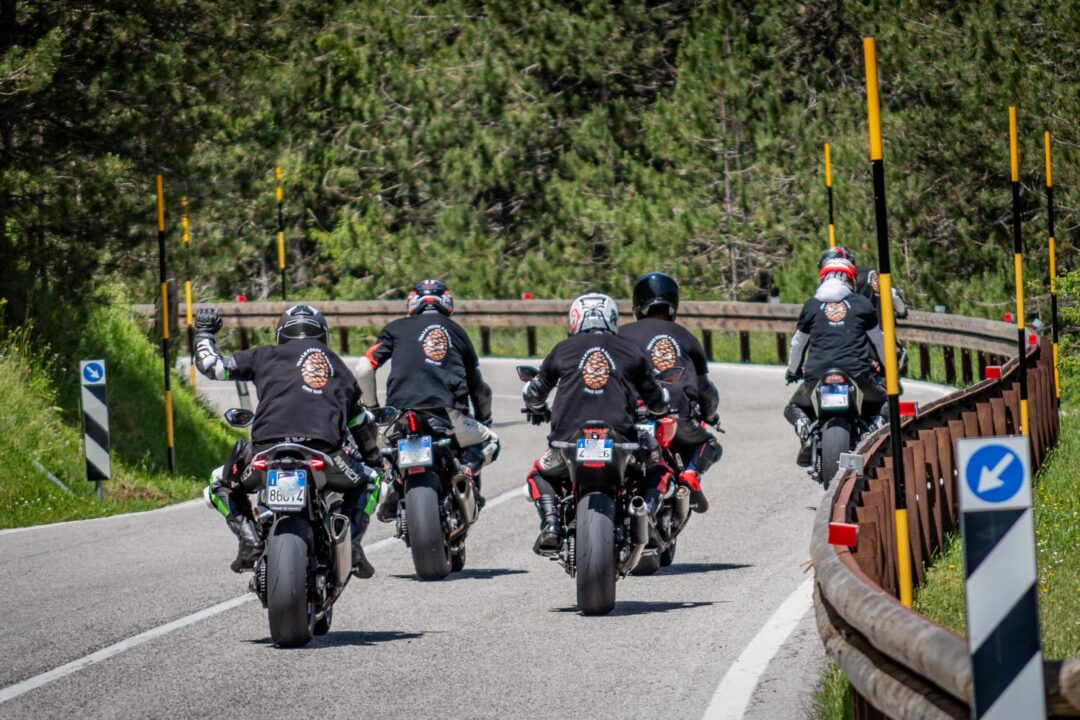 Tra le Pigne a 200 Km/h
