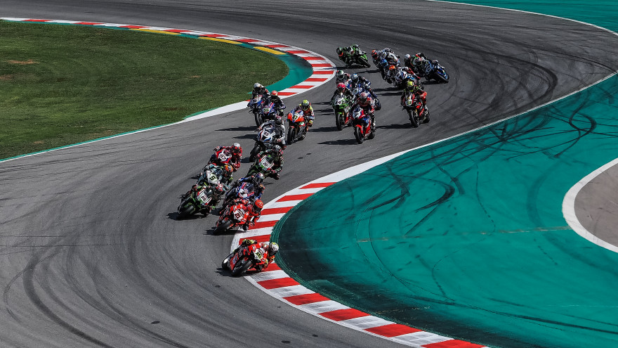 58643 Jdr R08 Action Slide Big