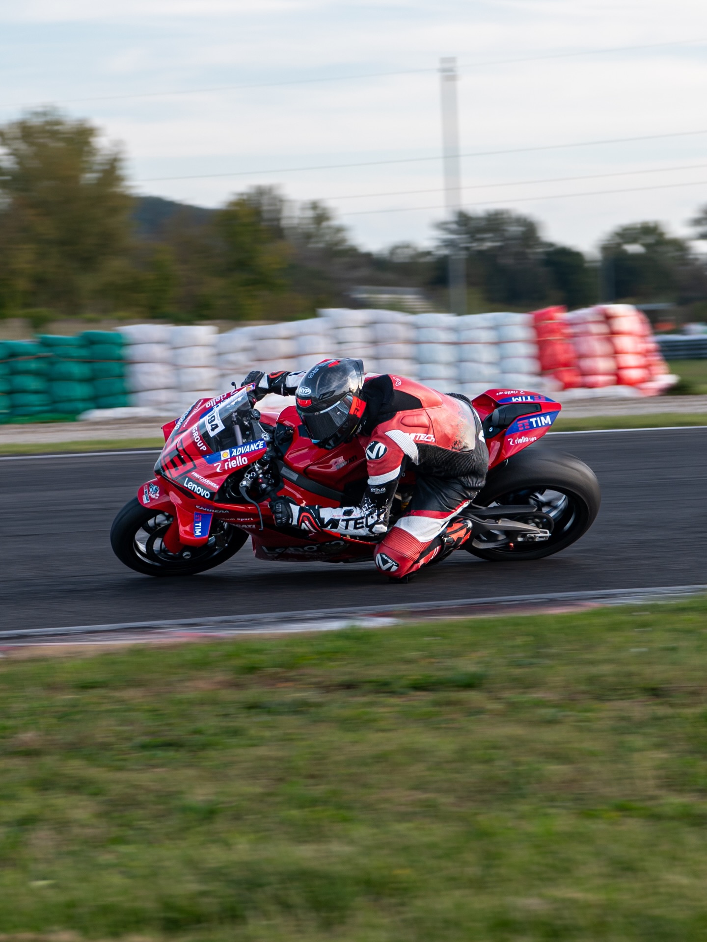 589914711 17917814388235328 6644143731623238741 N