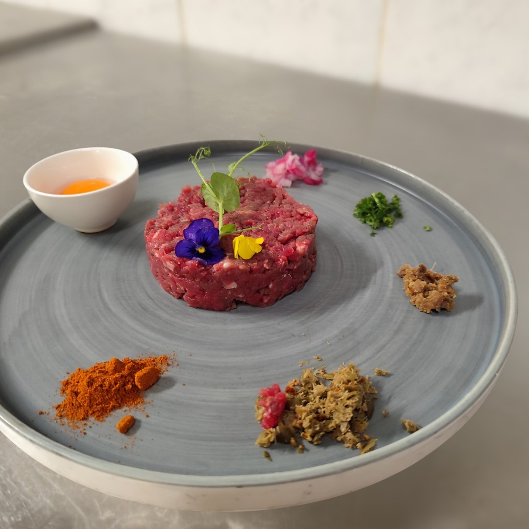 539242754 1384164420381396 9077199283649296673 N