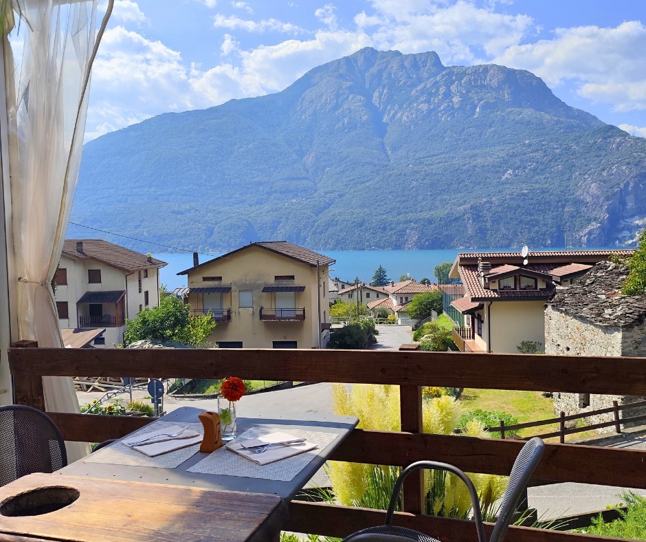 539651113 1385168193614352 2584193095727700837 N