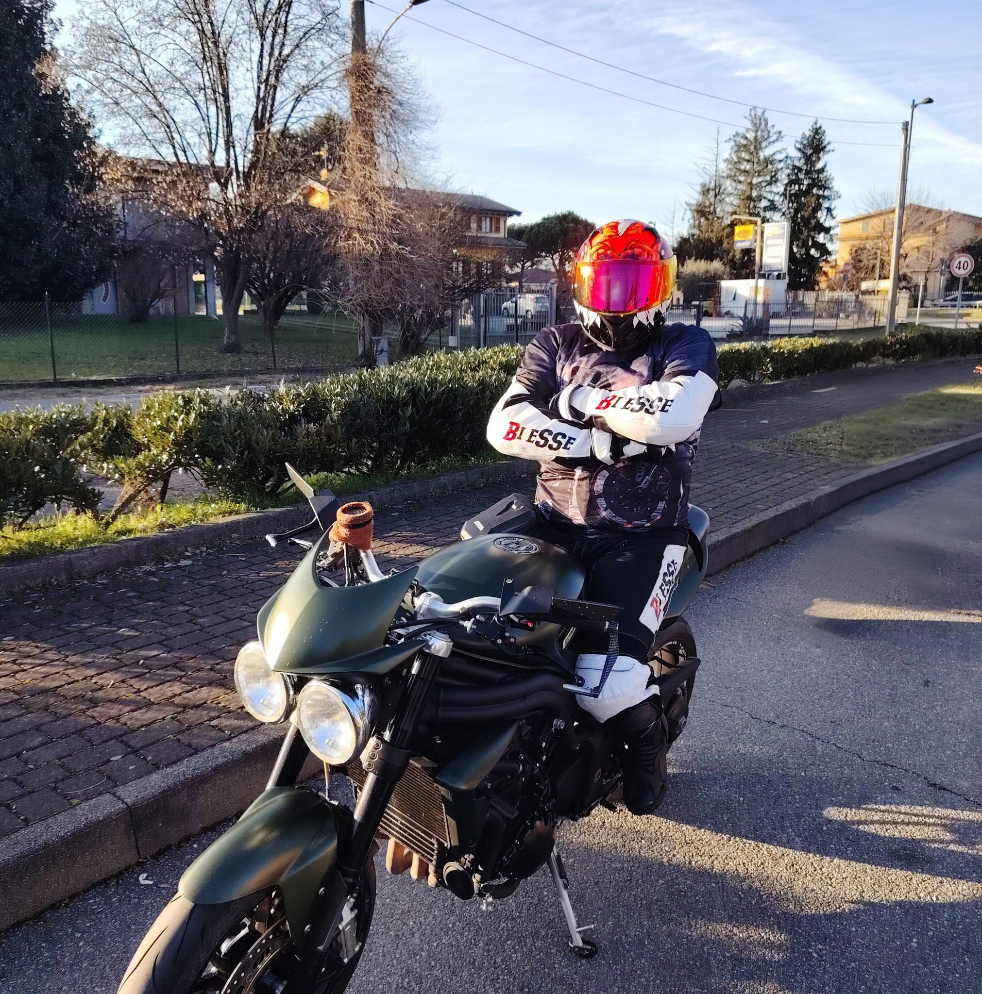 633896147 3591784564297971 4775619382459973500 N