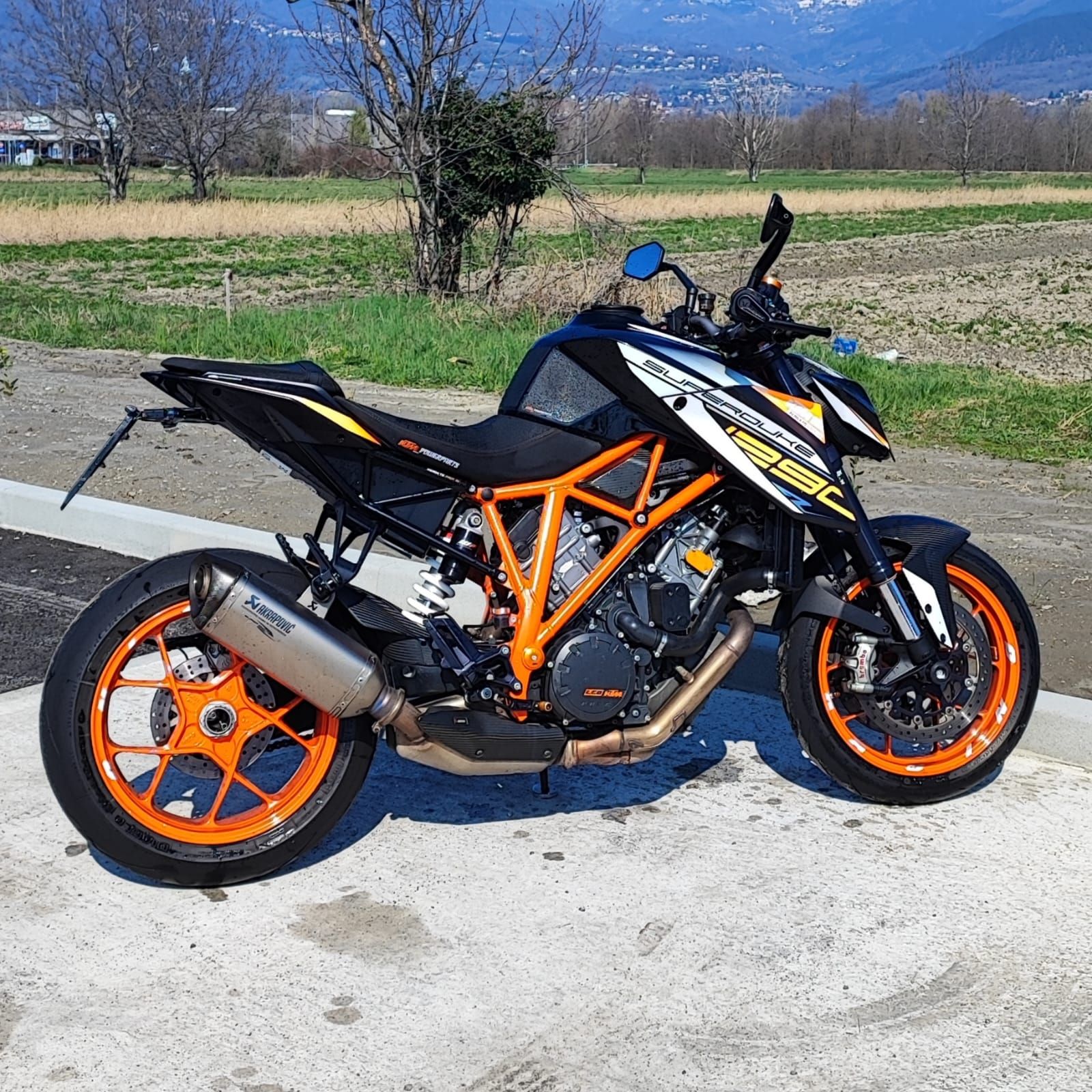 656012623 3635889429887484 2320516944465514100 N