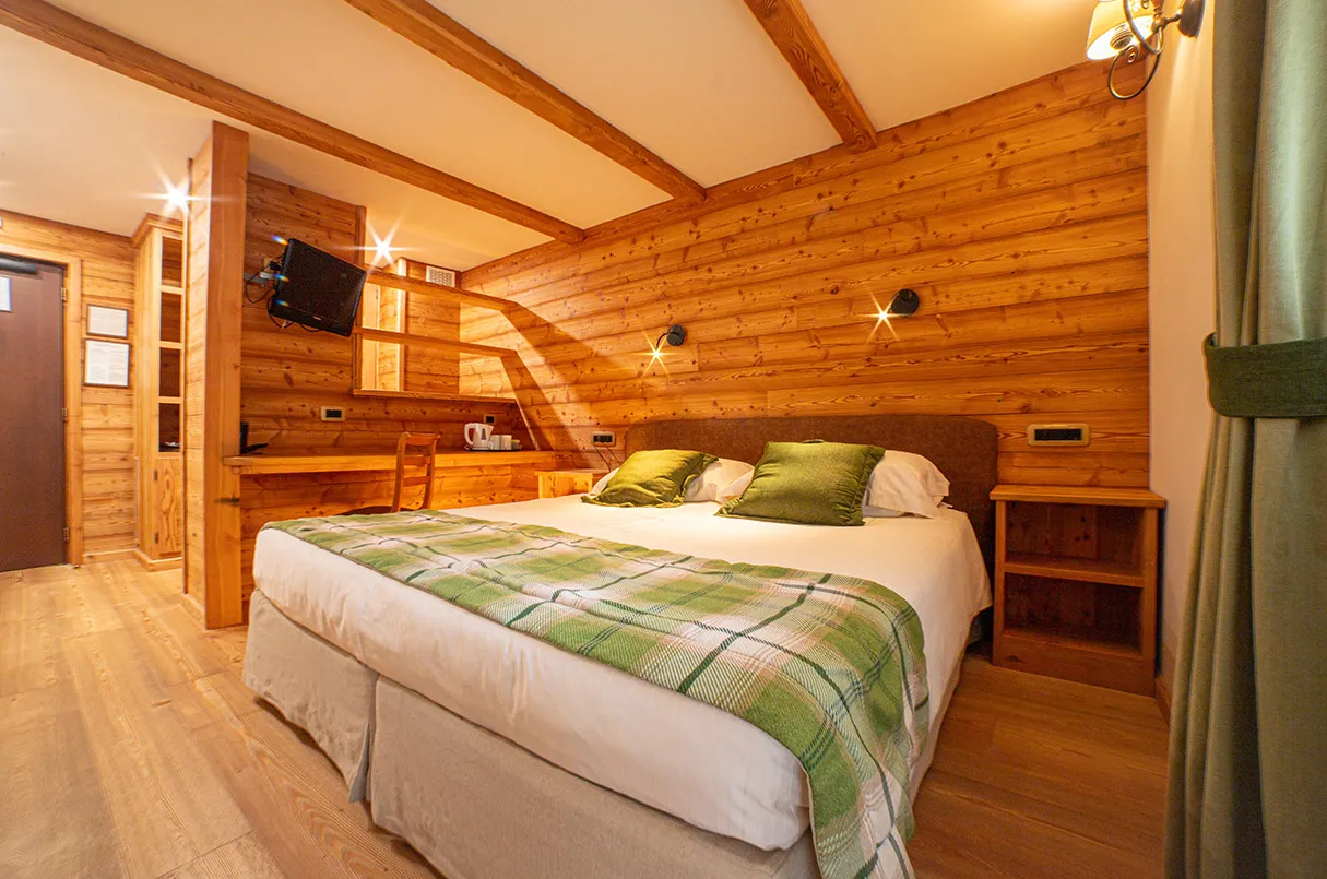 Crp1215x805 Camera Family 3